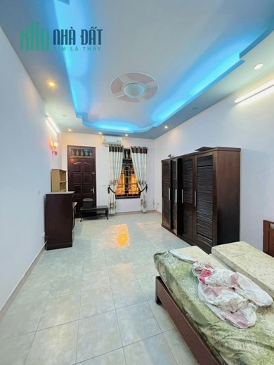 Bán nhà Nguyễn Cảnh Dị, Linh Đàm, 40m2x 5 tầng giá 3,48 tỷ về ở luôn