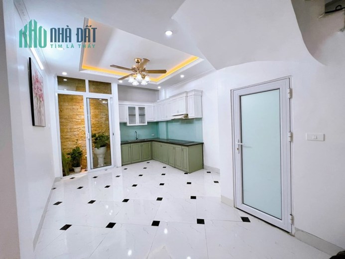 Bán nhà Đại Từ, Linh Đàm, 41m2 x 6 tầng, full nội thất, ngõ rộng, thoáng, giá rẻ, 3.6 tỷ