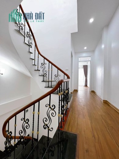 Bán nhà Đại Từ, Linh Đàm, 41m2 x 6 tầng, full nội thất, ngõ rộng, thoáng, giá rẻ, 3.6 tỷ