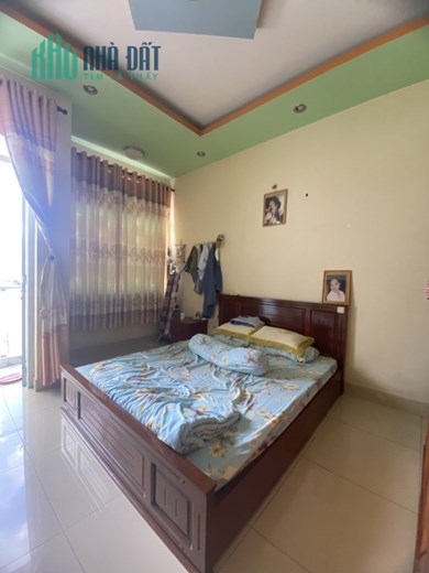 Bán nhà đường Phạm Văn Bạch Tân Bình 64m2 4 tầng 4X16m giá chỉ nhỉnh 6 tỷ.