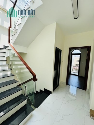 Bán Nhà Mặt Tiền Phan Xích Long, Q11, Sát Q10 ,4,3m x 12m, 4 Tầng, Chỉ 15 Tỷ