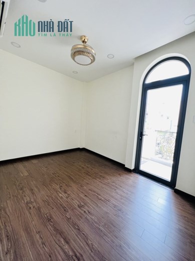 Bán Nhà Mặt Tiền Phan Xích Long, Q11, Sát Q10 ,4,3m x 12m, 4 Tầng, Chỉ 15 Tỷ