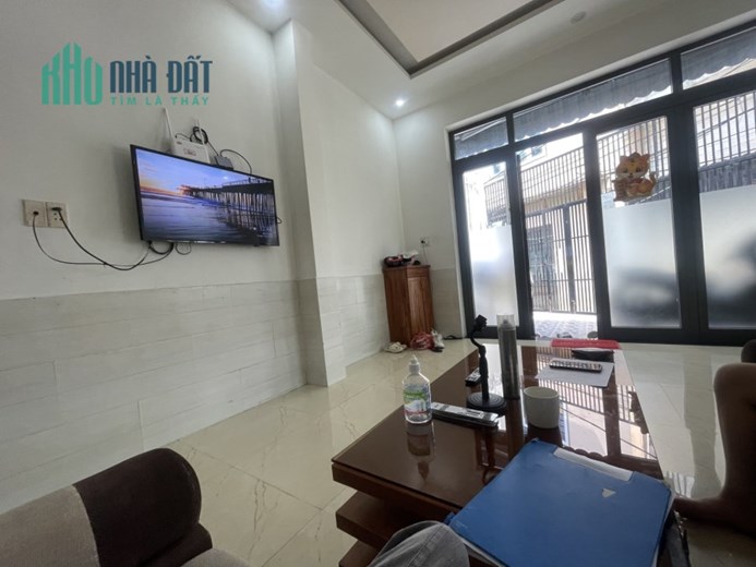 HÀNG HIẾM, GIÁ MỀM ĐƯỜNG 2/9, 2 TẦNG, 52M2 CHƯA ĐẾN 3 TỶ