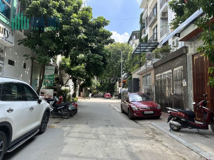 Cần bán nhà mặt phố Văn Quán, có Gara Ô tô, DT 69m x 5 tầng, mới sửa 2021