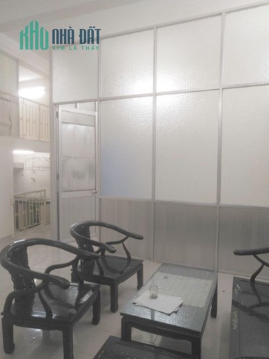 Cho thuê 8 triệu, nguyên căn hộ chung cư, 2 ngủ, 70 Hàm Nghi, Bến Nghé, Quận 1.