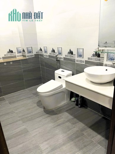 Cho thuê nhà 1T2L 210m2 3pn hẻm xe hơi đường 3 Trường Thọ
