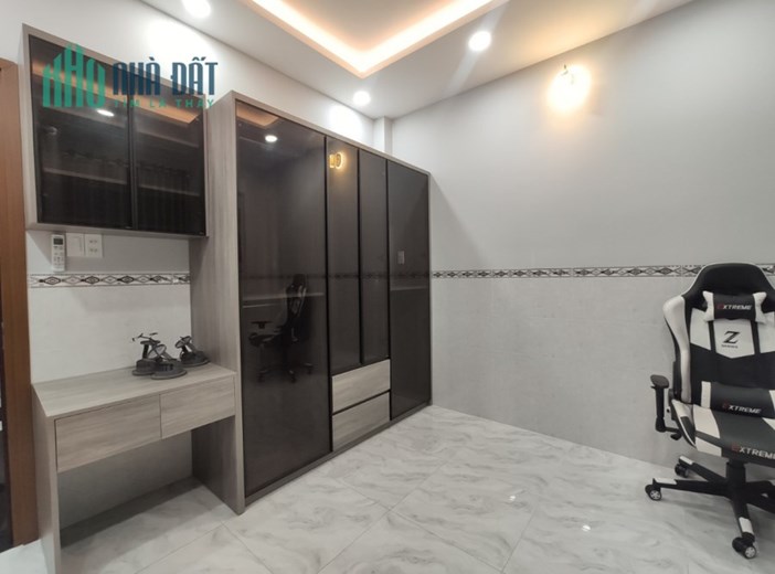 Ngộp Tô Hiệu - Tân Phú HXH - 4 tấm Đẹp BTCT mới ở liền