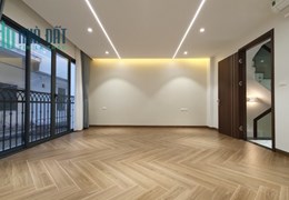 Chính chủ gửi bán đất ngõ 3 gác Dương Quảng Hàm, 92m2, mt 6.9m, kinh doanh sầm uất, giá 14.7 tỷ