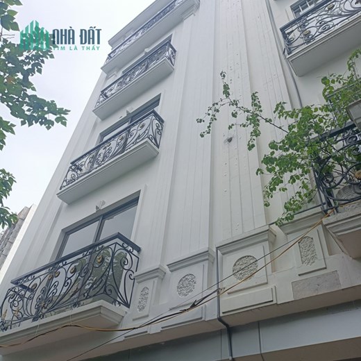 Bán nhà Hồ Tùng Mậu, gara, ô tô 7 chỗ vào nhà. Nhà 5 tầng, ở ngay