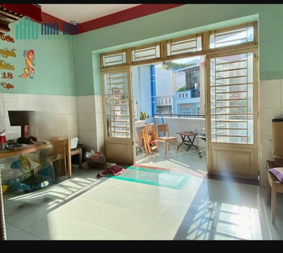 Bán nhà đường số 9 gần chợ 26 tháng 3 Eon Tân Phú 80m2 đất đúc 5 tấm đẹp quá thôi.