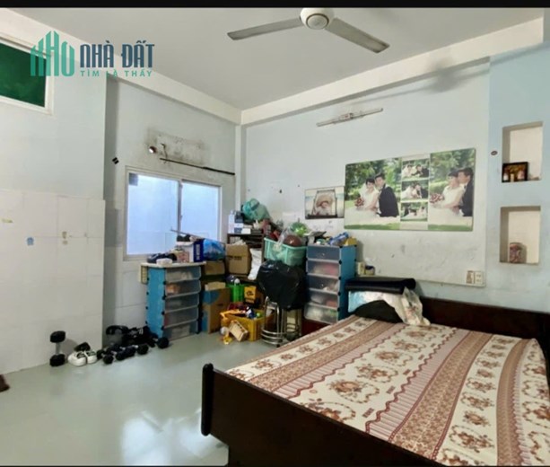 Bán nhà đường số 9 gần chợ 26 tháng 3 Eon Tân Phú 80m2 đất đúc 5 tấm đẹp quá thôi.