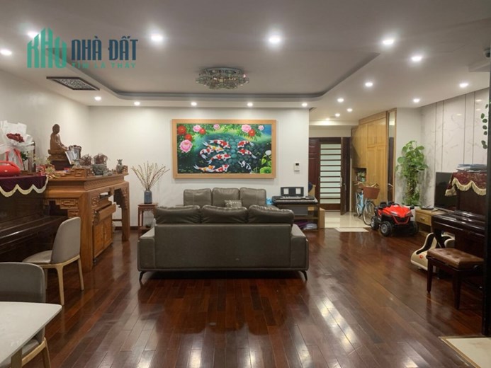 HàngTo ! Diện tích 181m2 3PN giá 8.8  tỷ tòa 25T2 Hoàng Đạo Thúy.