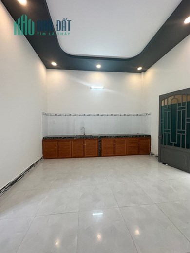 Biệt thự sân vườn 2 MT hẻm 590 Nguyễn Văn Tạo (7.5x23m)