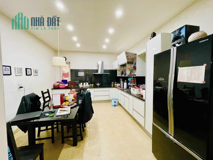 Hiếm. Âu Cơ Tây Hồ 56m 6T MT4.2m. Tháng máy, nhà đẹp, 20m ra ô tô. Nhà dòng tiền. 4.6 tỷ