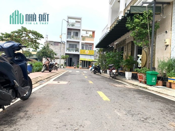 > Bán đất của Châu Tình Trì xưa qua VN đóng phim giờ bán rẻ lại 4x14