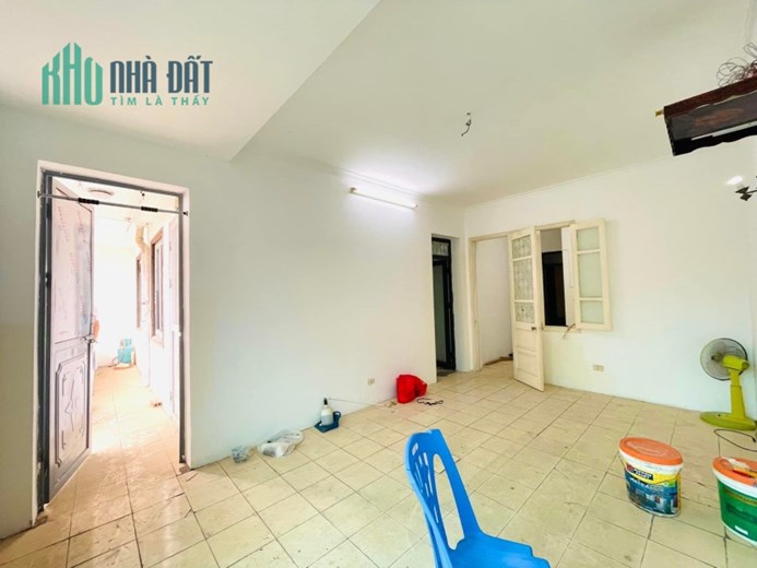 Chính chủ bán TT Đầm Trấu- Hai Bà Trưng 80m2- Lô góc- Ô tô đỗ- Nhà đẹp chỉ 2.55 tỷ