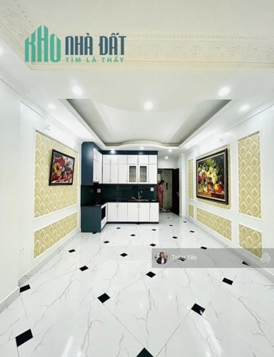 Bán nhà Láng Hạ, Đống Đa. 7 tầng thang máy, gara oto, kinh doanh. Dt 55m2 x 12 tỷ