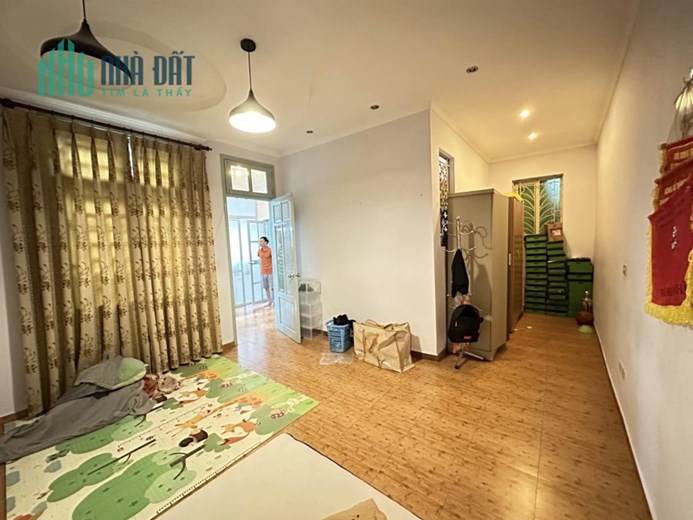 Bán nhà Giang Văn Minh 78m², 4 tầng, MT 10m, giá 15.8 tỷ Ba Đình. Liên hệ MUA : O94lO7l689