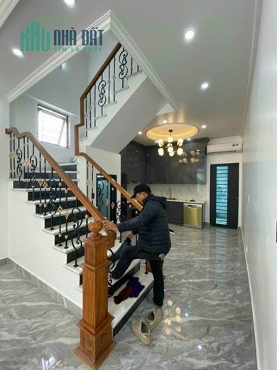Bán nhà phố Kim Ngưu , 36m x 4 tầng, ngõ thông, 3 gác đua SH, giá 4 tỷ500