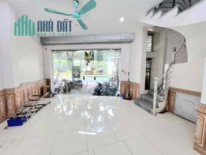 Bán Nhà Mặt Phố Phạm Văn Đồng 32/36m2 x 5 tầng, thông sàn kinh doanh, mặt Phố ở sướng kinh doanh