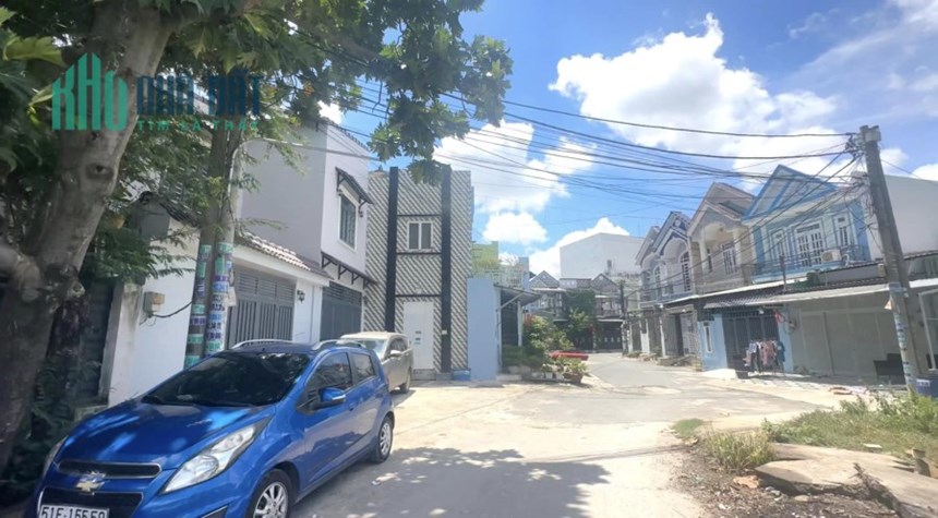 BÁN BIỆT THỰ VƯỜN HÓC MÔN - NGỘP BANK - GẦN 200m2 CHỈ 6TỶX