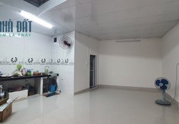 Cho thuê nhà mặt Ngõ Phú Viên, Ô tô tránh trước cửa, 2 tầng, nhà mới. 6 tr.