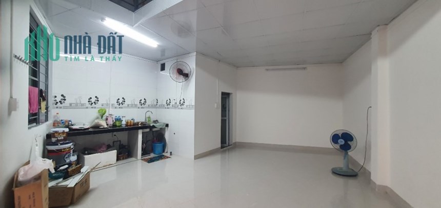 Cho thuê nhà mặt Ngõ Phú Viên, Ô tô tránh trước cửa, 2 tầng, nhà mới. 6 tr.