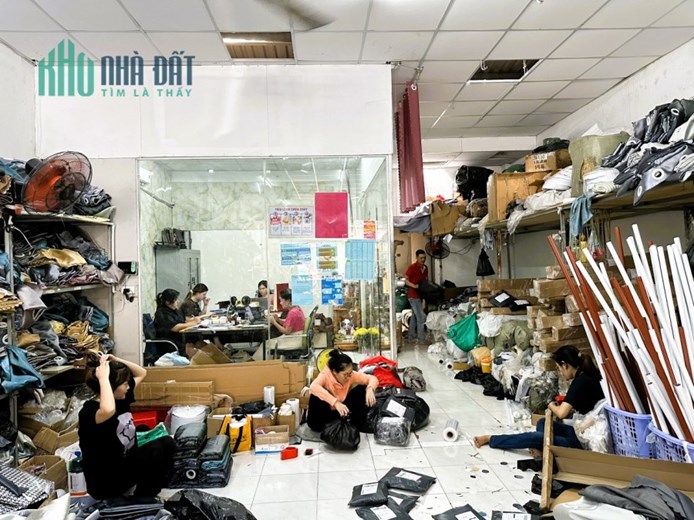 Sang mặt bằng 248m2 mặt tiền đường Linh Đông