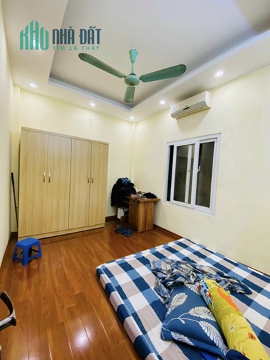 Bán nhà ngõ 72 Trường Chinh, ngõ nông, rộng, ô tô gần nhà đẹp 6 ngủ, 35m,  3 tỷ 77