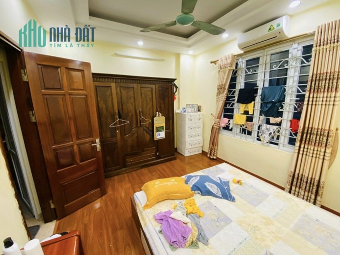 Bán nhà ngõ 72 Trường Chinh, ngõ nông, rộng, ô tô gần nhà đẹp 6 ngủ, 35m,  3 tỷ 77