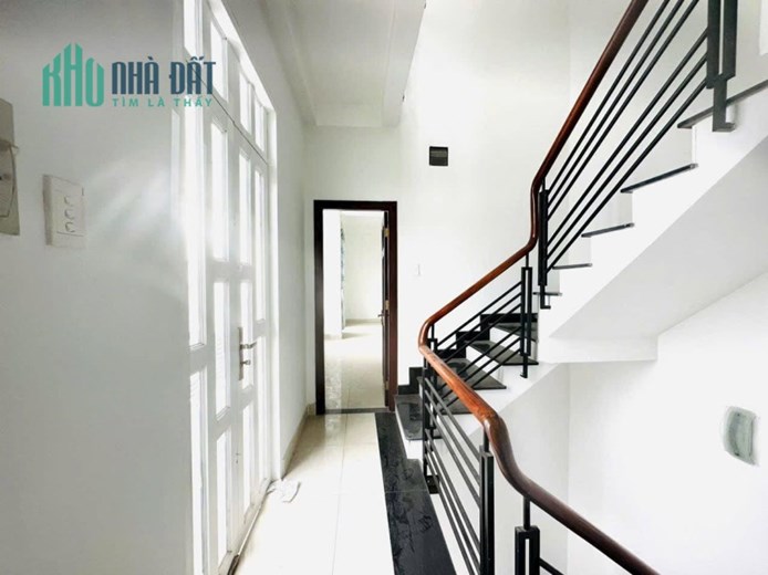 Không tin Được 4 tầng 76m2 Lô góc có 4,25 tỷ Thạnh Xuân Q12 TPHCM