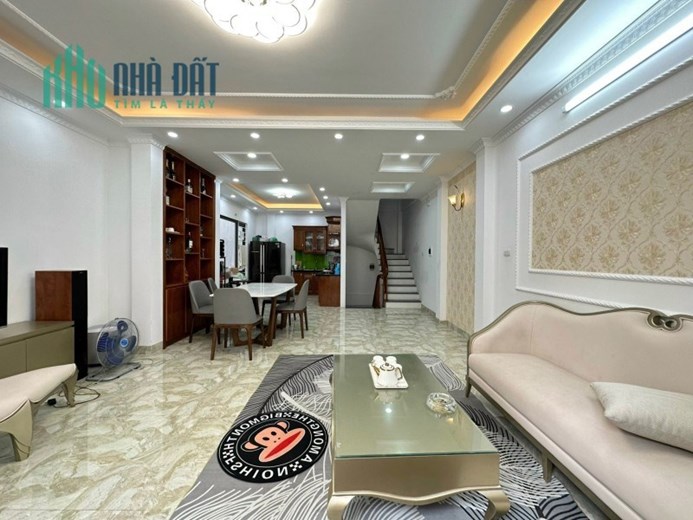 Bán nhà 5 tầng mới Nguyễn Văn Cừ,Long Biên 50m2,Mt5m,lô góc nhỉnh 6 tỷ