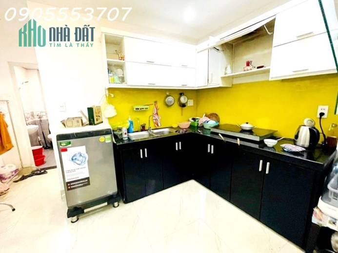 Nhà đẹp 2 tầng kiệt HOÀNG DIỆU, Hải Châu, Đà Nẵng. Diện tích ~45m2, mà giá chỉ 2,1x tỷ