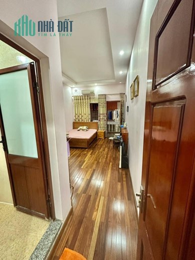 Bán Nhà Ngõ 164 Hồng Mai - Hai Bà Trưng 27/35m2 x 4 tầng, 3 phòng ngủ, 3wc, nội thất sang trọng,