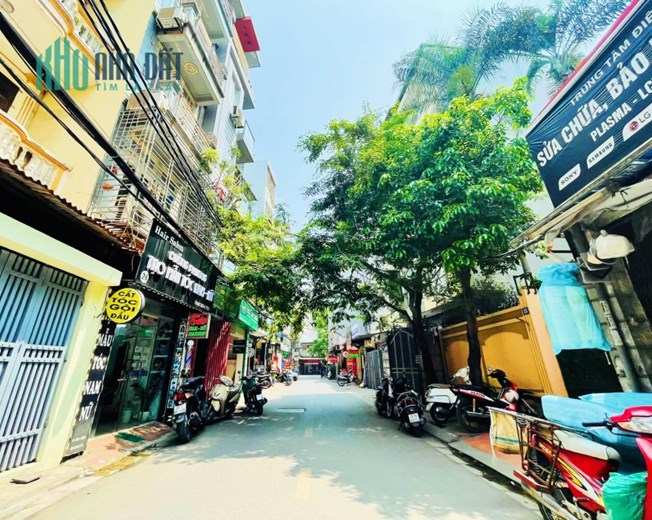 BÁN ĐẤT TẶNG NHÀ - PHÂN LÔ CẦU GIẤY - Ô TÔ, KINH DOANH - GIÁ ĐẦU TƯ – 61M2, 6.5 TỶ
