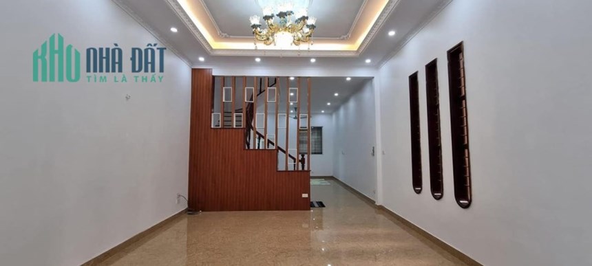 Bán nhà ngọc Lâm Long Biên 50m2, 4 tầng, mặt tiền 4,5m, giá 7,5 tỷ GARA,Lô góc.