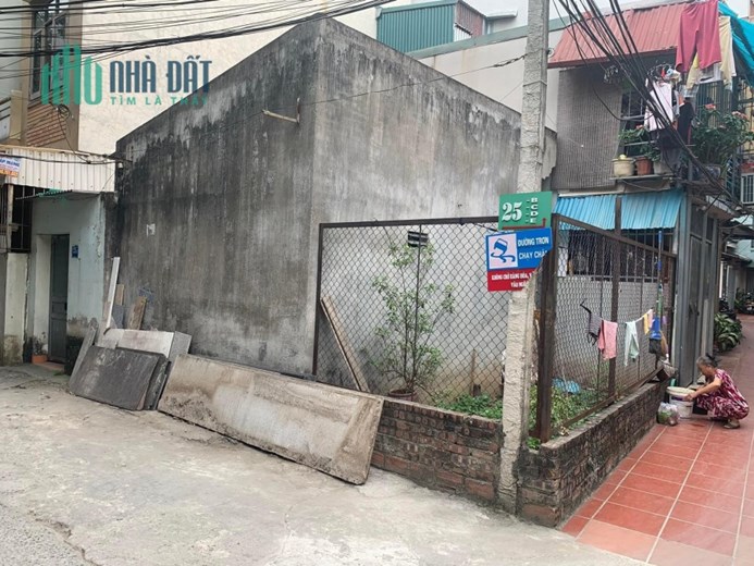 Bán đất ngõ 264 Ngọc Thuỵ 45m, MT 5m, oto tránh gần chỉ nhỉnh 3tỷ LH: 0936123469