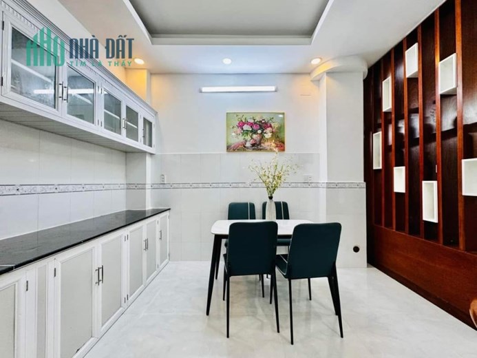 Bán Nhà Nguyễn Oanh Gò Vấp 40m2 Giá 4 Tỷ Hẻm Xe Hơi 3 Tầng