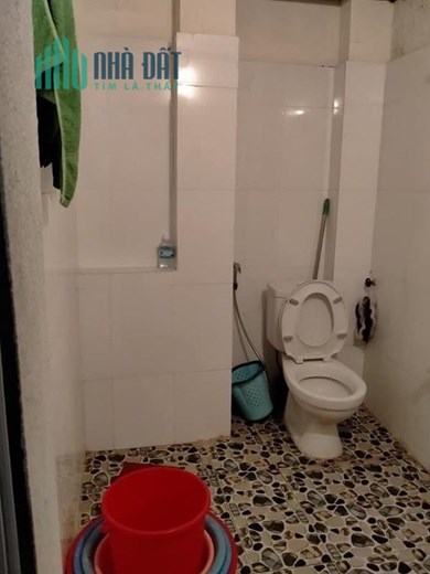 Dịch Vọng: Bán nhà 31mx 5 tầng, ngõ to, tặng nội thất. Giá: 3,28 tỷ