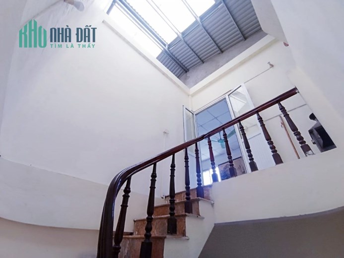 Bán nhà mặt phố Đặng Tiến Đông 54m², 4 tầng, MT 8m, giá 18.5 tỷ Đống Đa. MUA Liên hệ : O94lO7l689