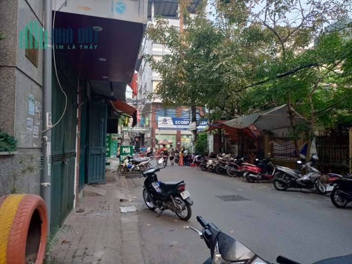 MAI DỊCH PHÂN LÔ Ô TÔ TRÁNH VỈA HÈ 67M CẤP 4 GIÁ CHỈ NHỈNH 10 TỶ