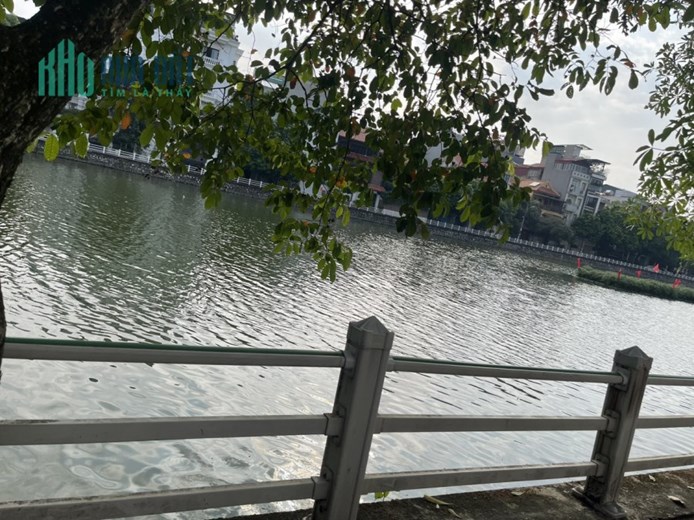 THỬA ĐẤT HIẾM – MẶT HỒ BỒ ĐỀ - THÔNG SỐ ĐẸP – THOÁNG SÁNG QUANH NĂM - Ở SANG SỐNG SƯỚNG