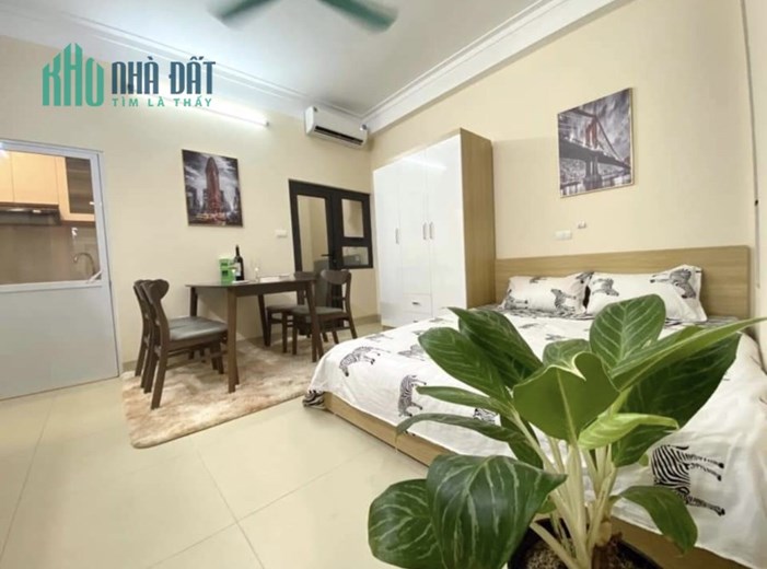 Cho Thuê Studio Nguyễn Ngọc Vũ, Cửa sổ to, Thang máy, giặt riêng, 4tr7