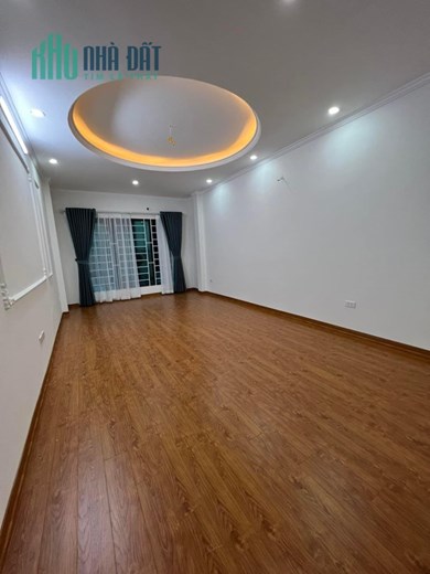 NGÃ TƯ SỞ, Ô TÔ ĐỖ CỬA, NGÕ THÔNG, NỞ HẬU

44m x 6 tầng, giá 7,9 tỷ