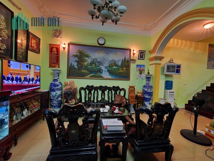 HIẾM , THANH XUÂN, SIÊU MẶT TIỀN RỘNG
60m x 4 tầng, MT 9m, giá 6,8 tỷ