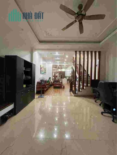 ** SIÊU PHẨM,CỰC HIẾM TẠI BỒ ĐỀ ***
 Bồ Đề DIỆN TÍCH  35 MV 5 TẦNG MÀ GIÁ CHỈ   3.45  TỶ BẠC
