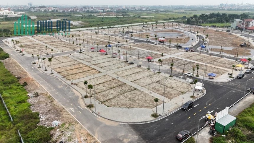 Chuyển nhượng đấu giá Tây Bắc Lễ Pháp - Tiên Dương - Đông Anh