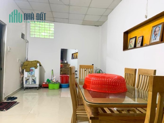 Bán Nhà Ngay Chợ Xuân Thới Thượng 90M2 Ngang 4.8M Chỉ 3.3 Tỷ