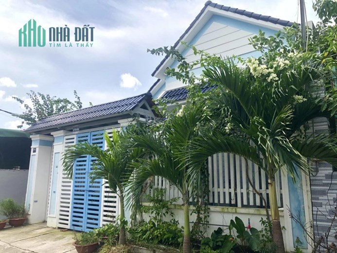 BIỆT THỰ HÓC MÔN, NGANG HƠN 8M2, LÔ GÓC 2 MẶT THOÁNG, CHILL CHILL