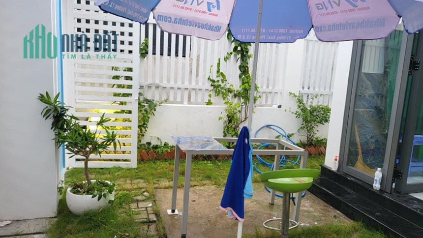 BIỆT THỰ HÓC MÔN, NGANG HƠN 8M2, LÔ GÓC 2 MẶT THOÁNG, CHILL CHILL